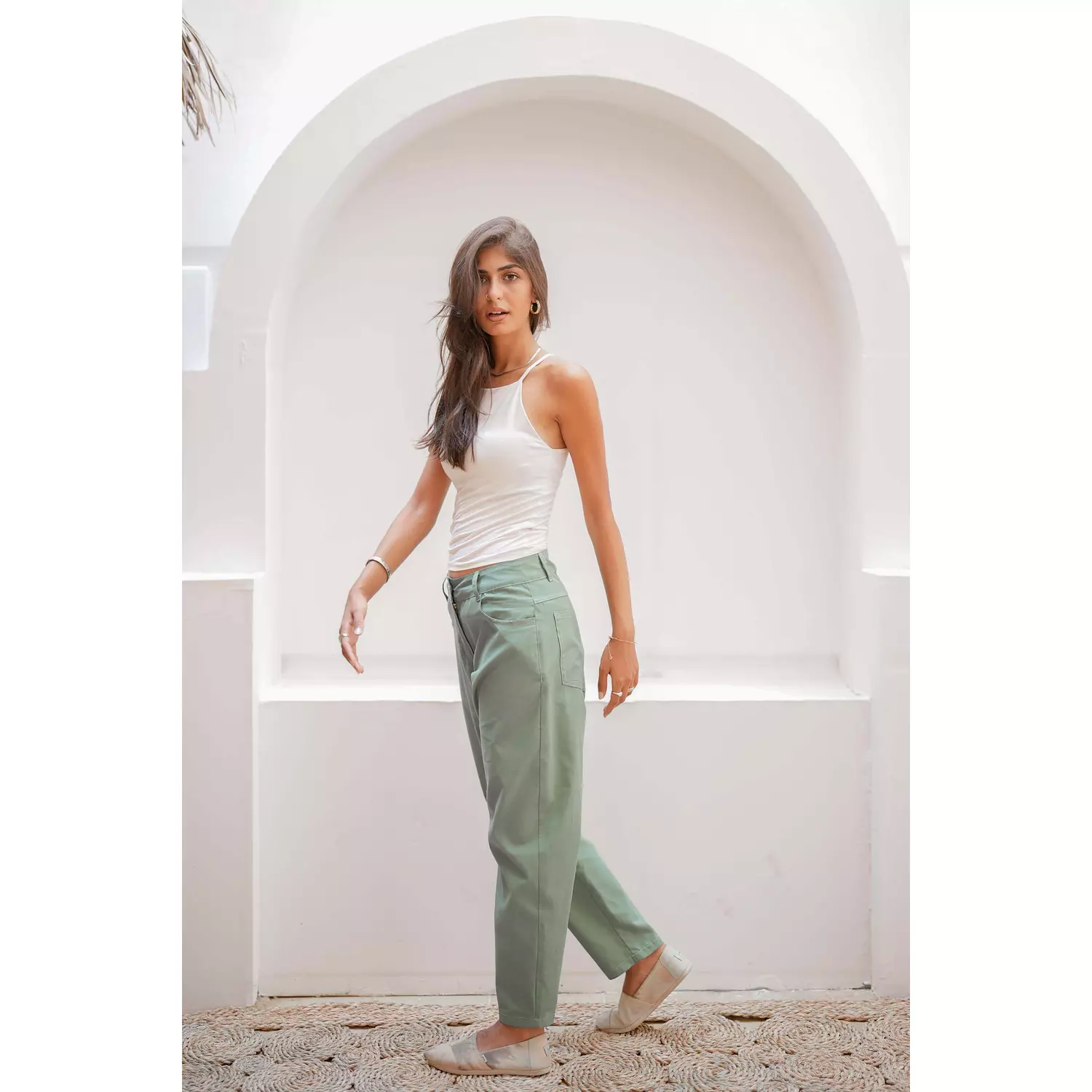 Airy Mid-Rise Barrel Jeans Sage 3