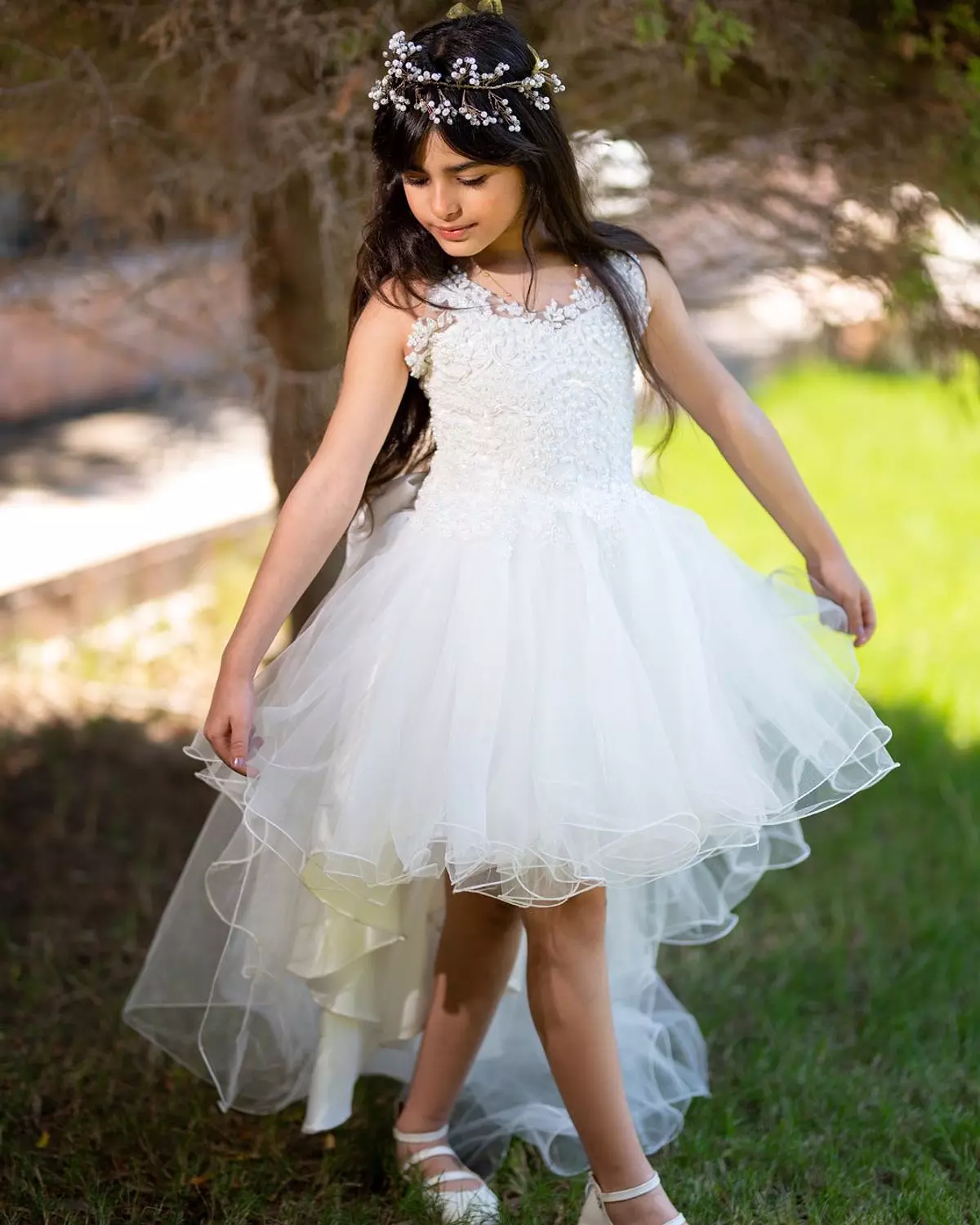 <h3><span style="color: #928F83FF">Dress</span></h3>