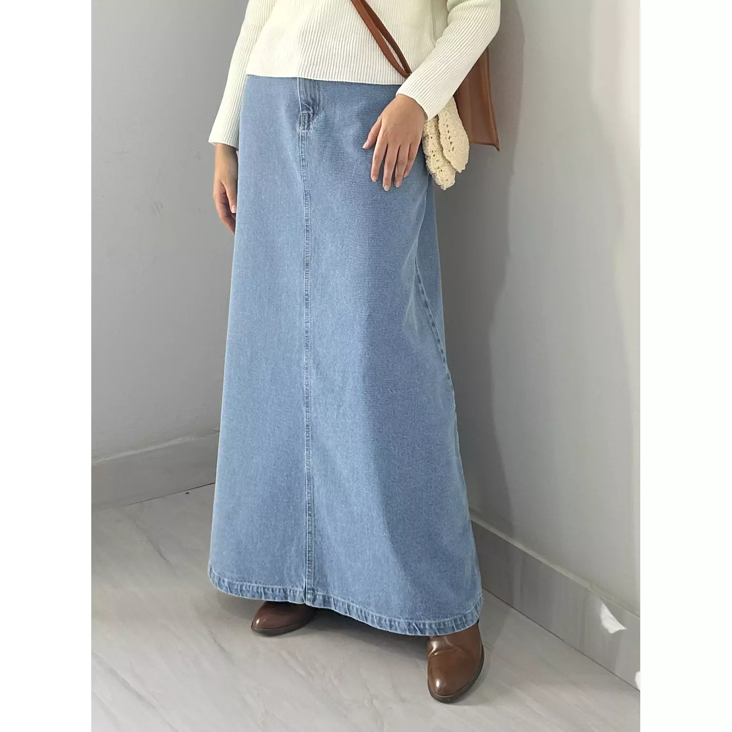 Denim skirt light Classic 2