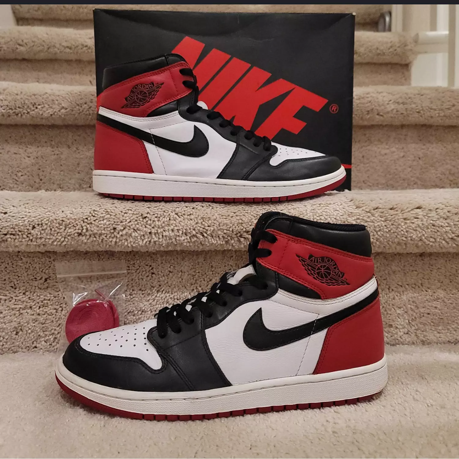 Nike Air Jordan 1 Retro Chicago  1