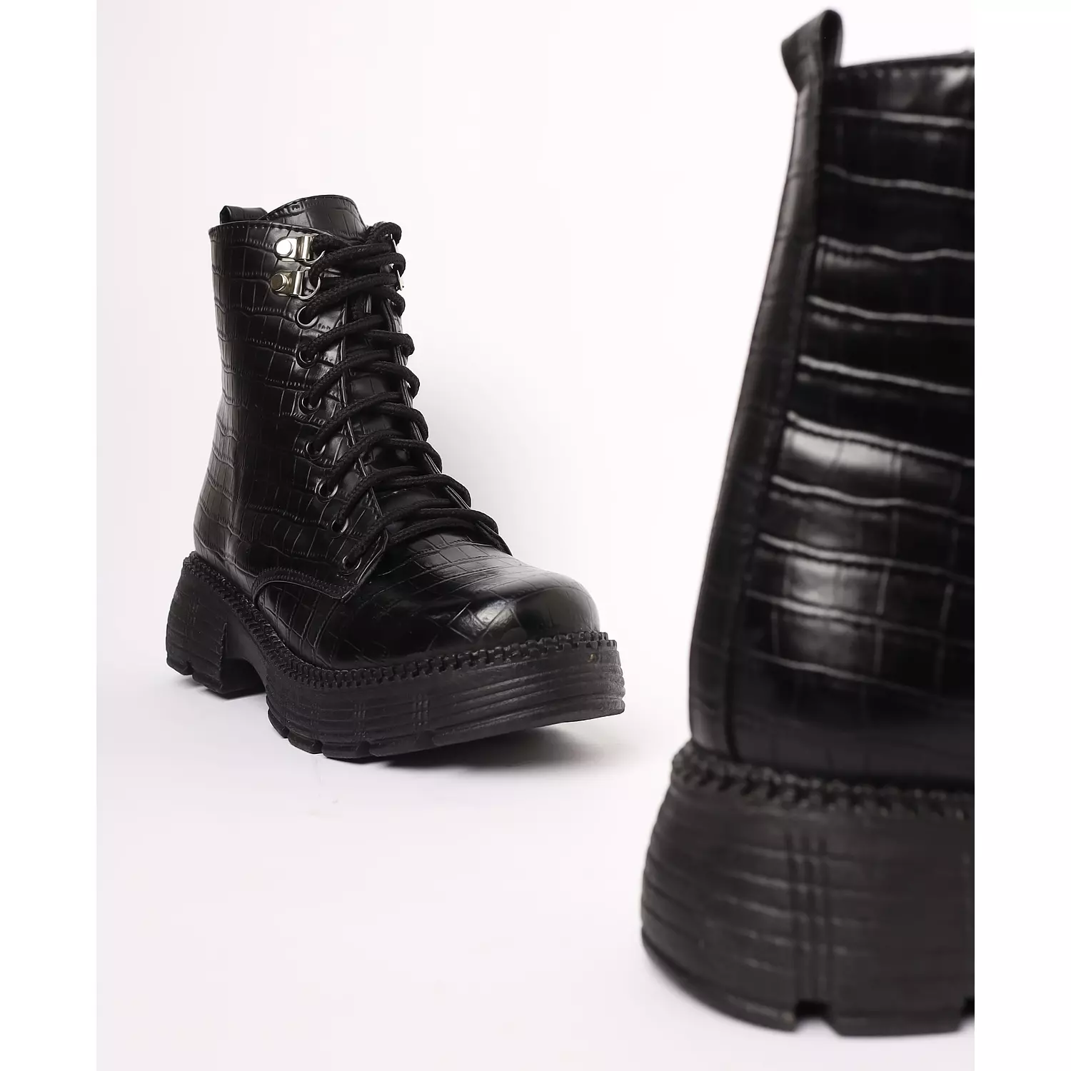  BLACK Crocodile FAME Boots  2