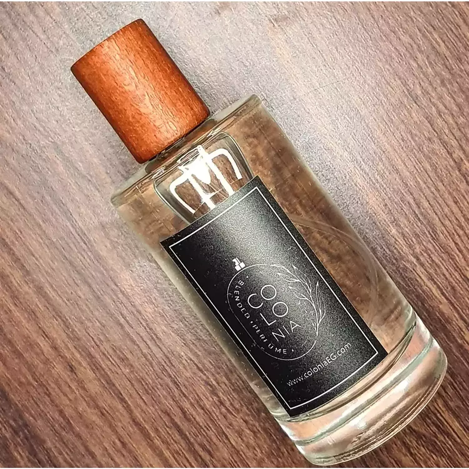 Gris Charnel BDK Parfums (جريس شارنل - بي دي كيه برفامز) عطر للجنسين 1