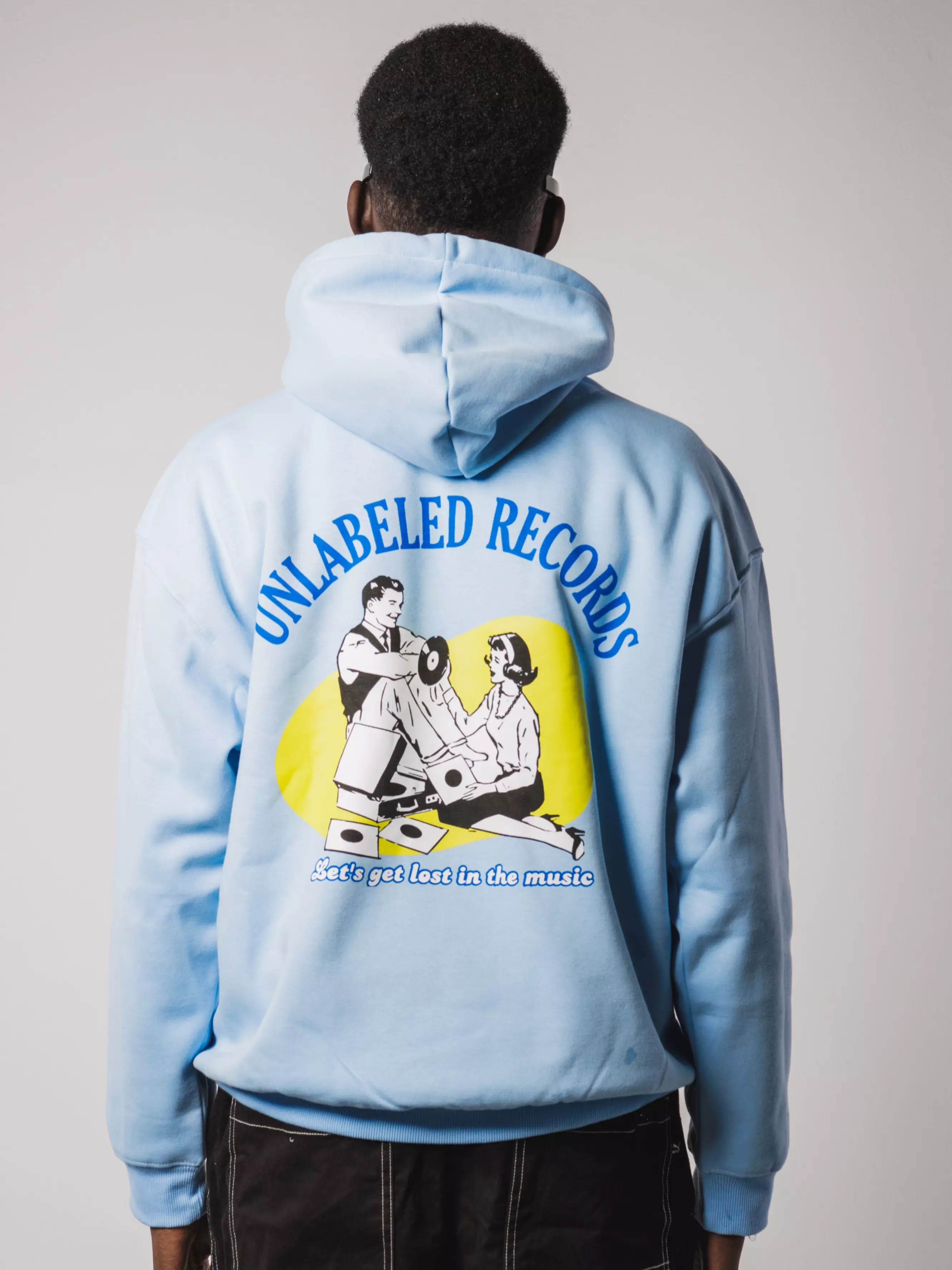 <p><span style="color: rgb(0, 0, 0)">UNLABELED RECORDS HOODIE</span></p>