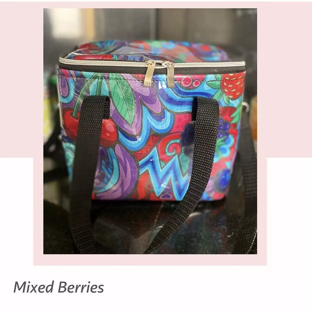 Mixed Berries Graffiti Family Lunchbag