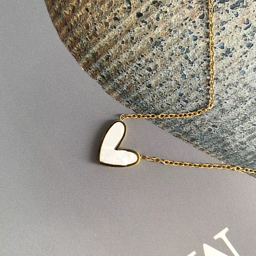 white heart necklace