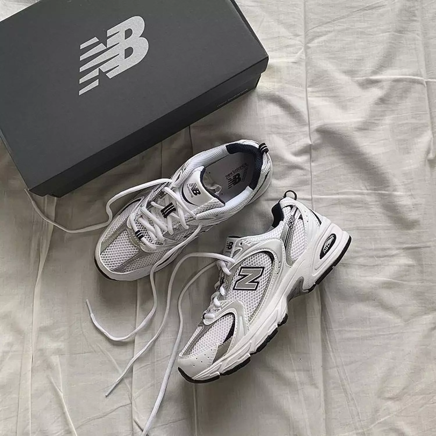 New balance 530  hover image