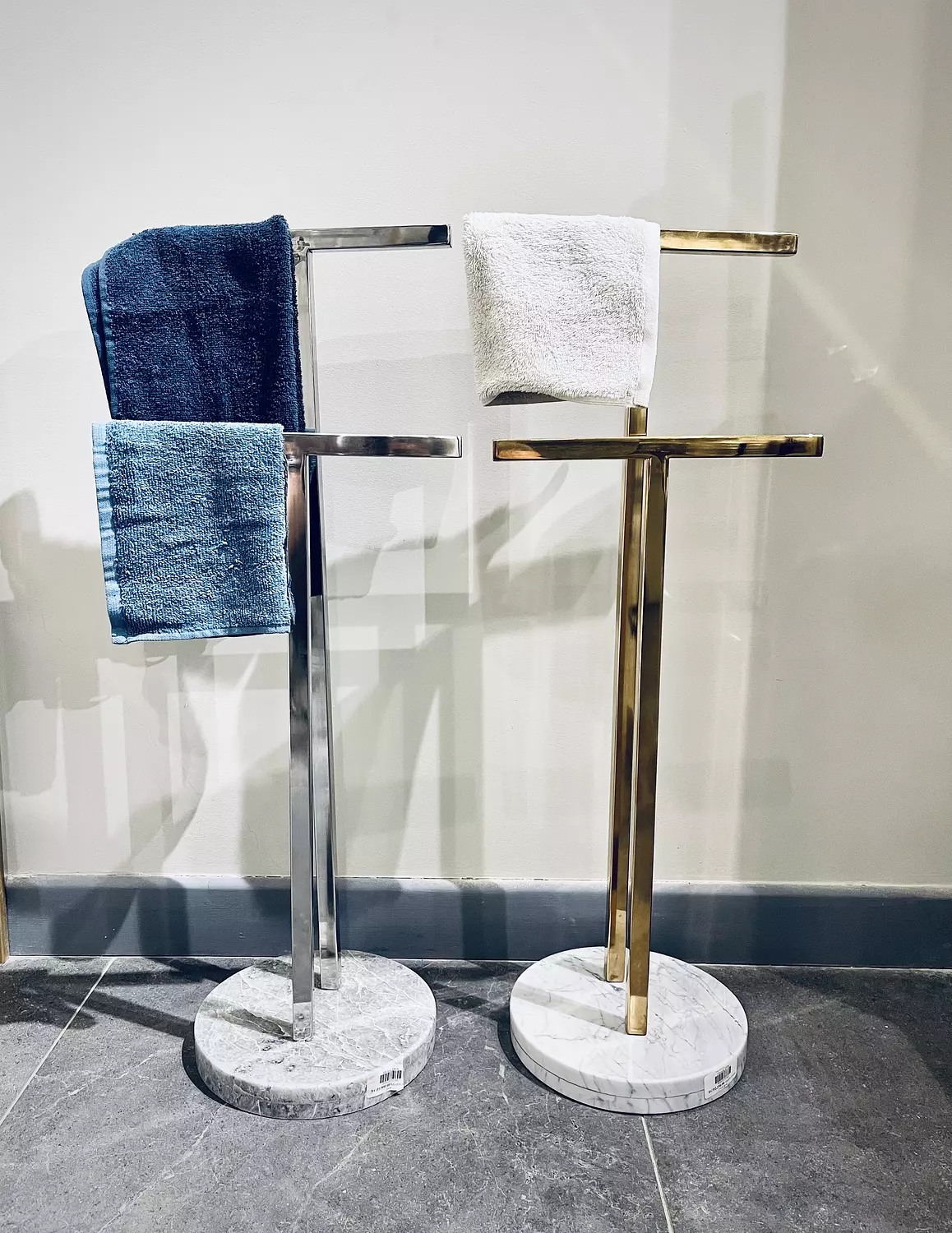 T Towel Rack “Marble” 0
