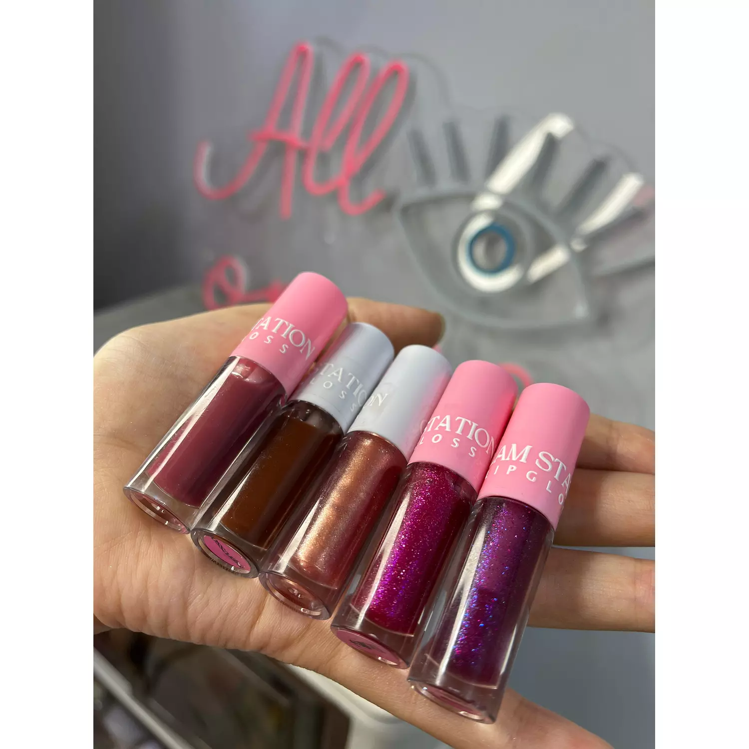 Mini lipglosses  hover image