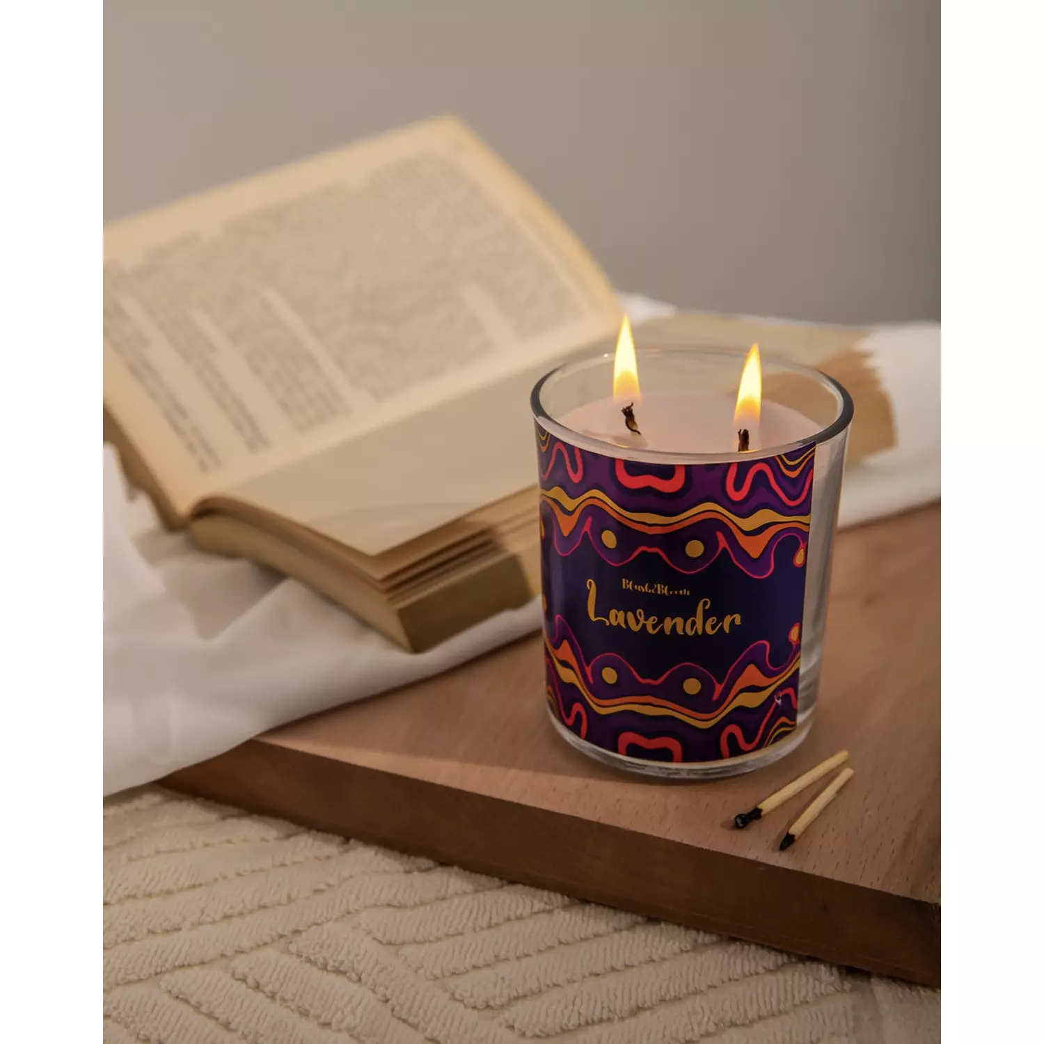 shimmery candle hover image