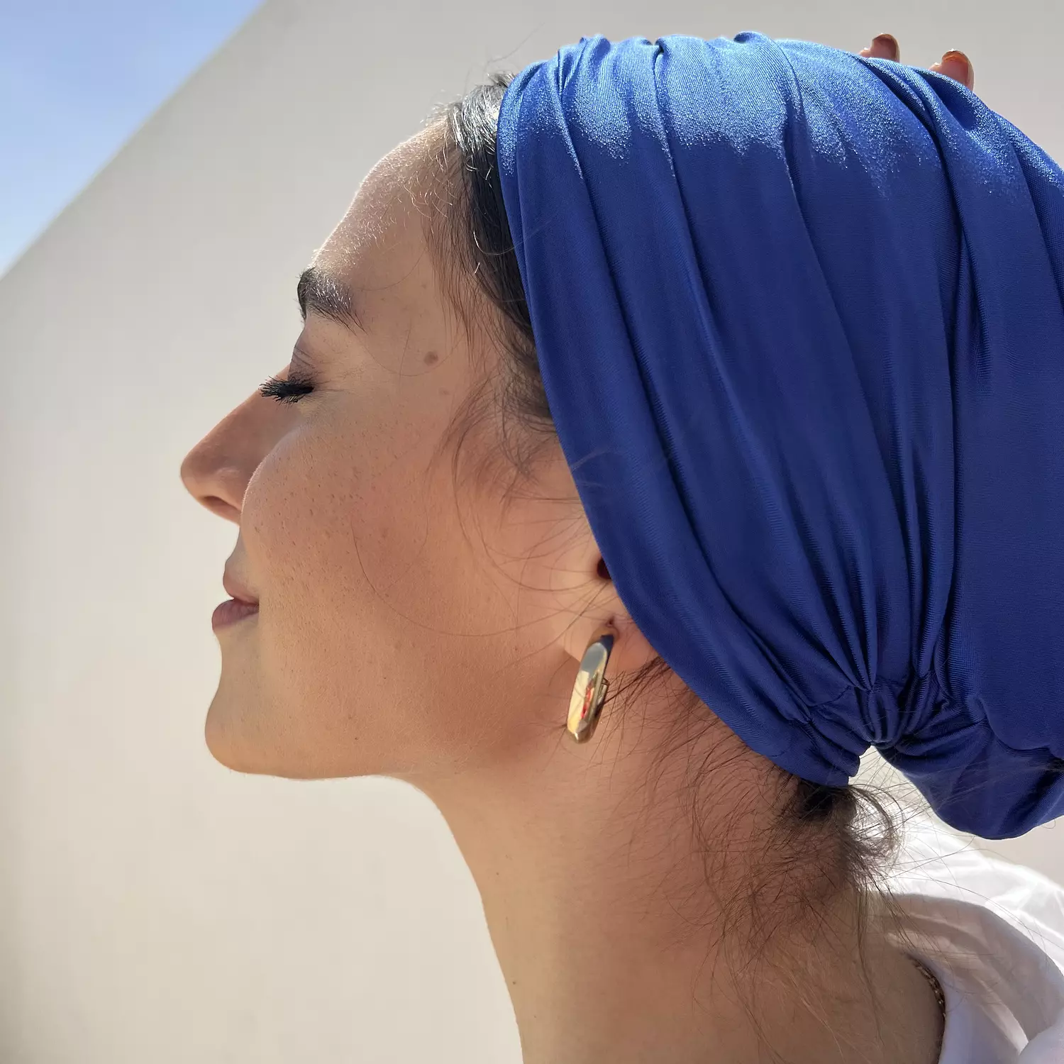 The electric blue turban 2