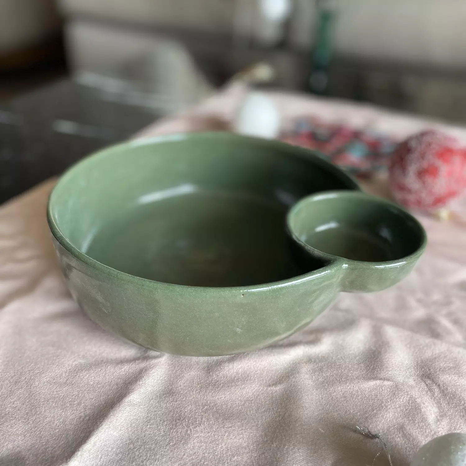 Side-dipping bowl-green 1