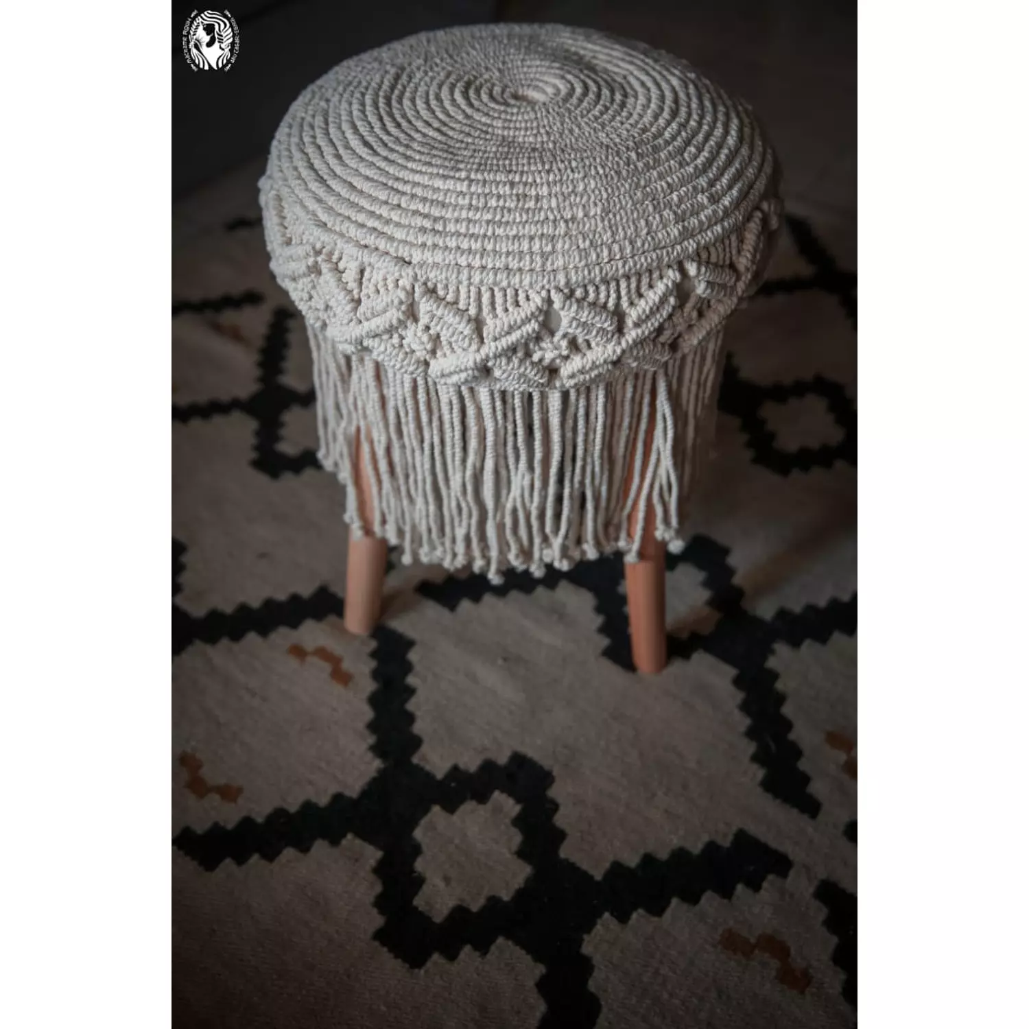 MACRAME POUF WITH FRINGES 2